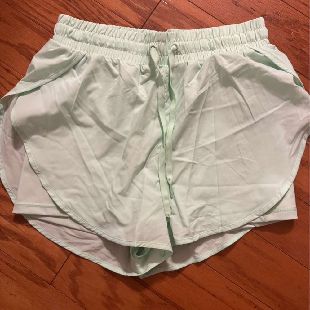 Buffbunny Lifesaver Short